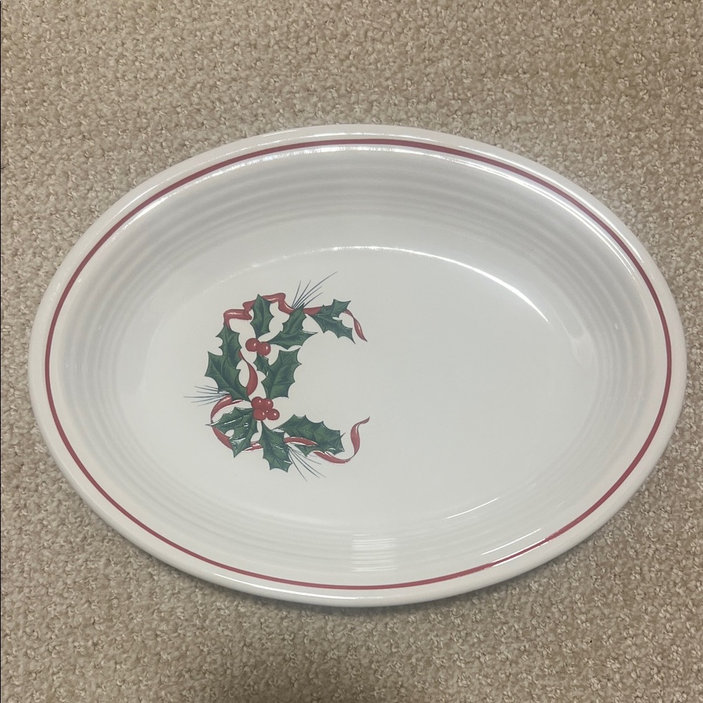 Festia Oval Serving Platter with Ribbon Holly Design